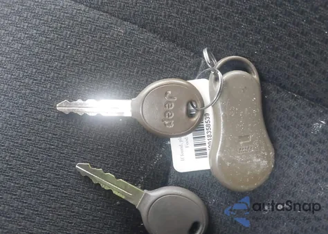 2002 Jeep Grand Cherokee Laredo из США, поврежденный, VIN 1J4GX48S82C330455